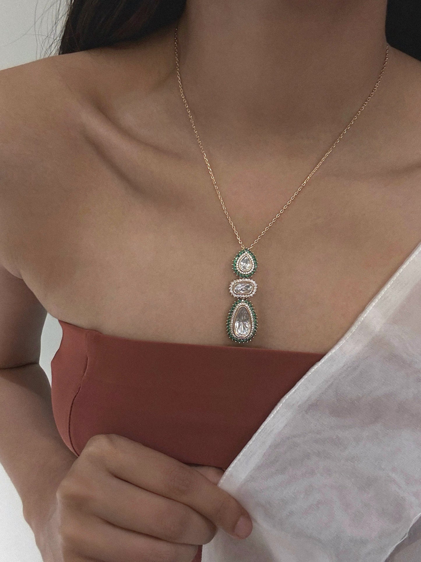 Ahana Polki Pendant Set
