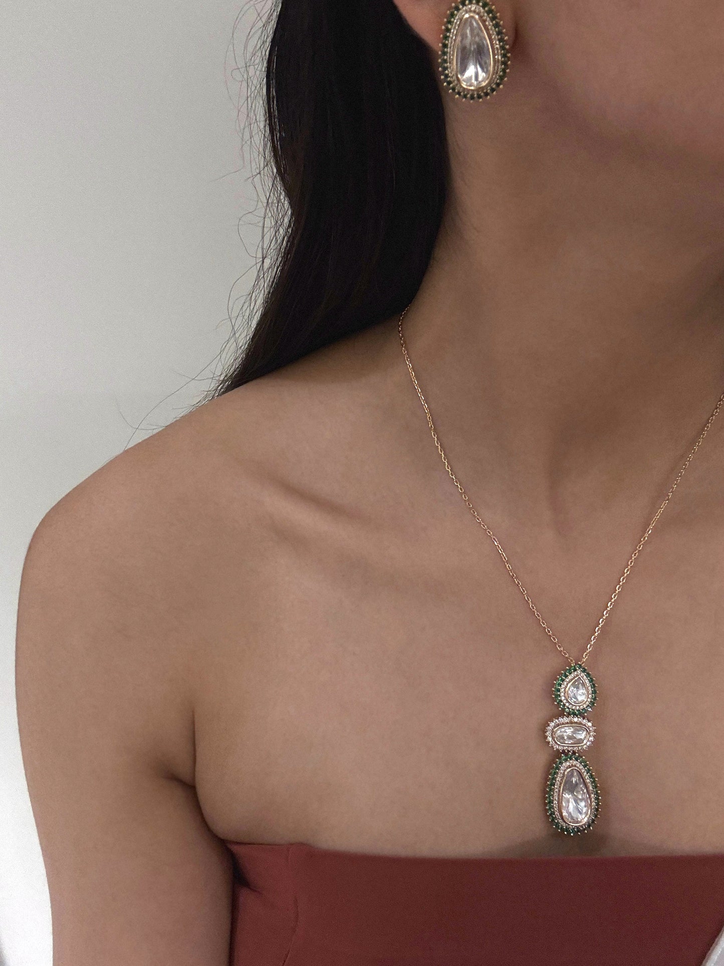 Ahana Polki Pendant Set