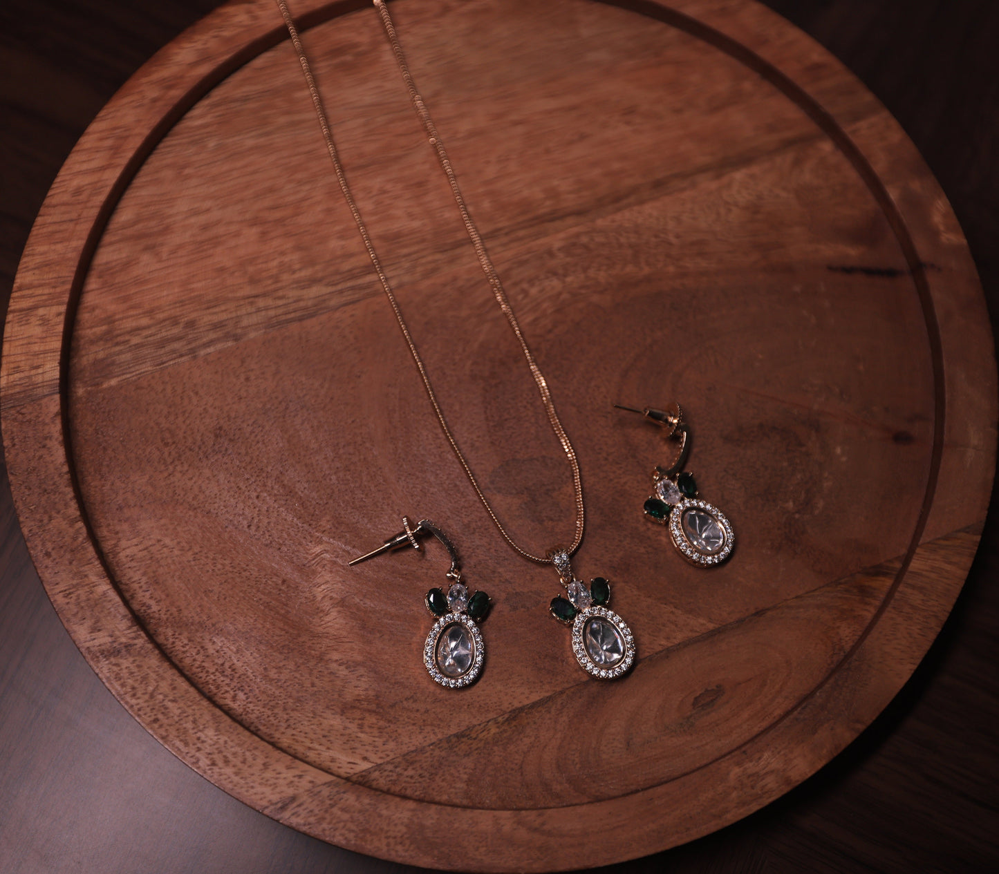 Asmi Polki Emerald Pendant set