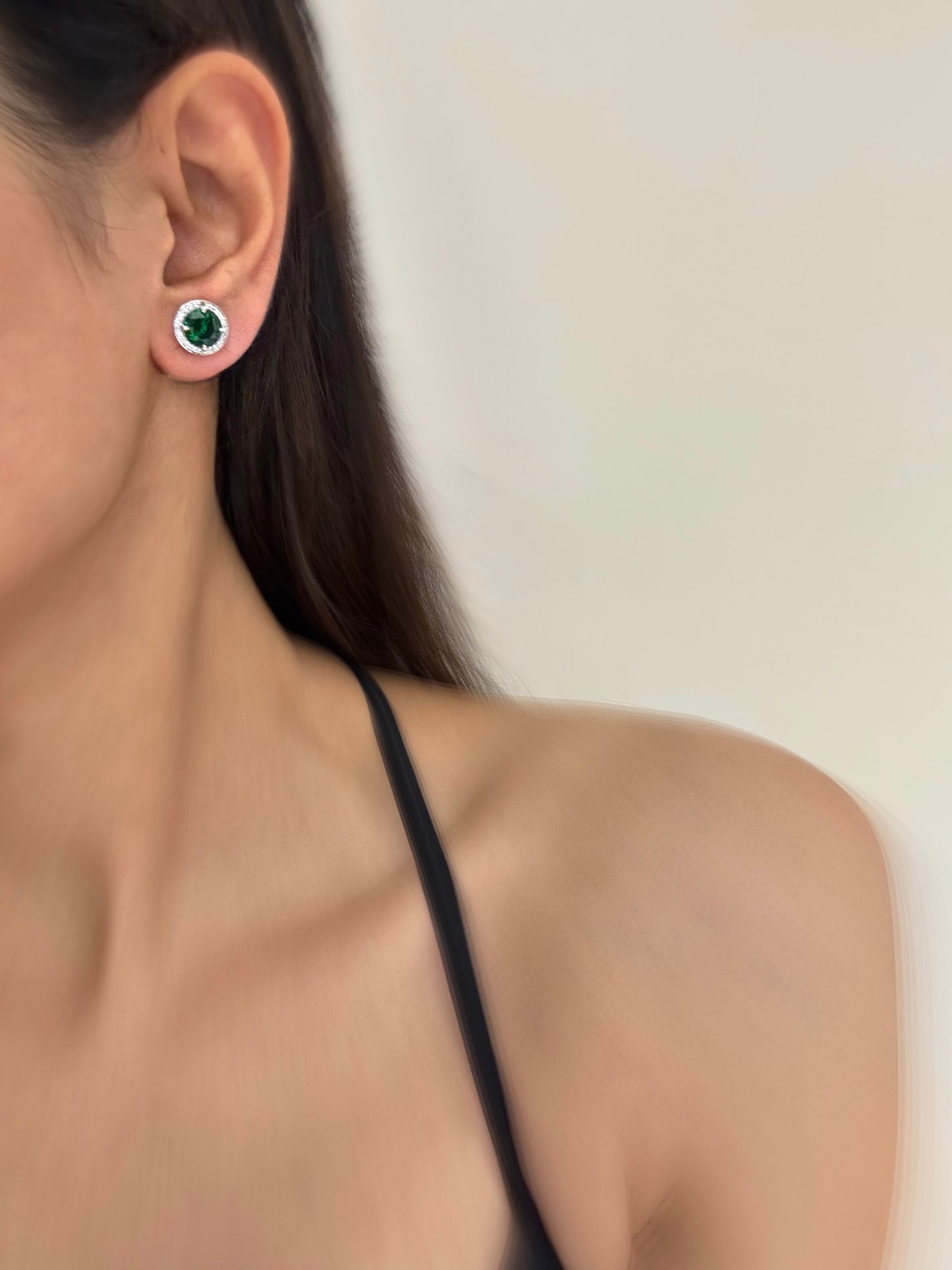 Kashvi Emerald Diamond Studs