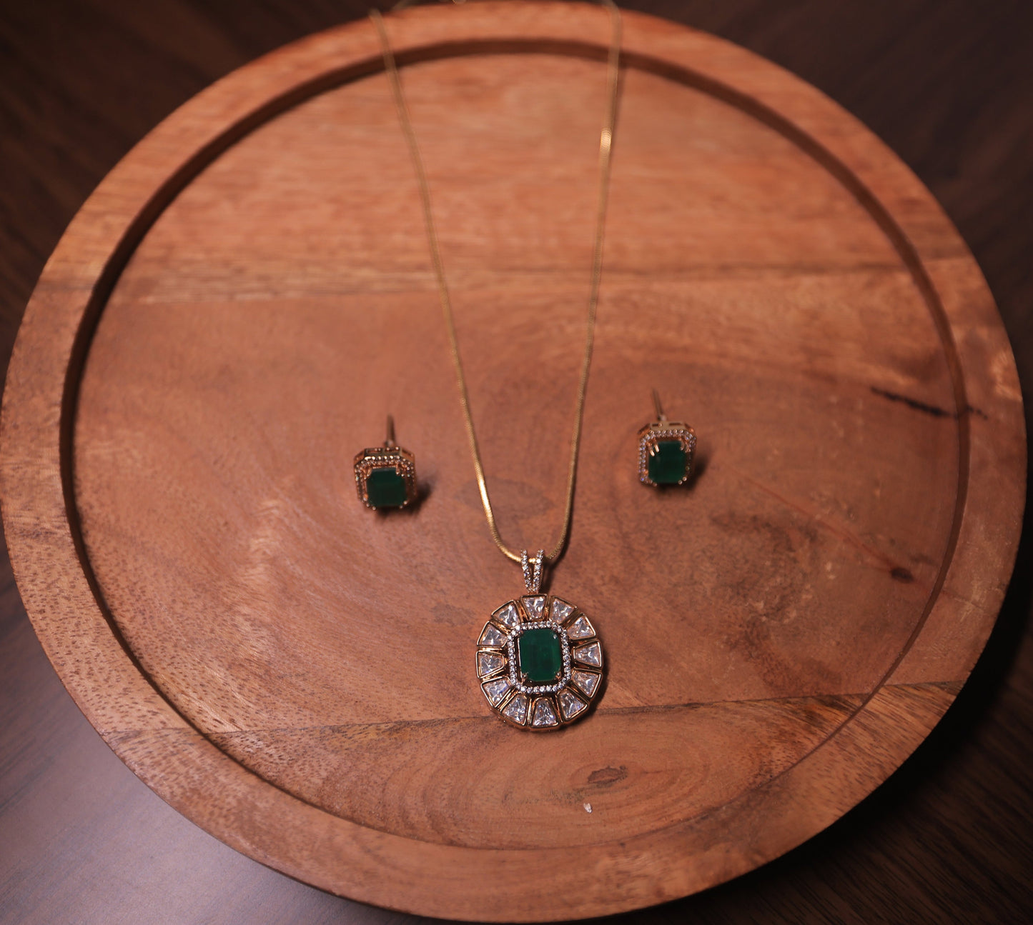 Miraya Pendant Set