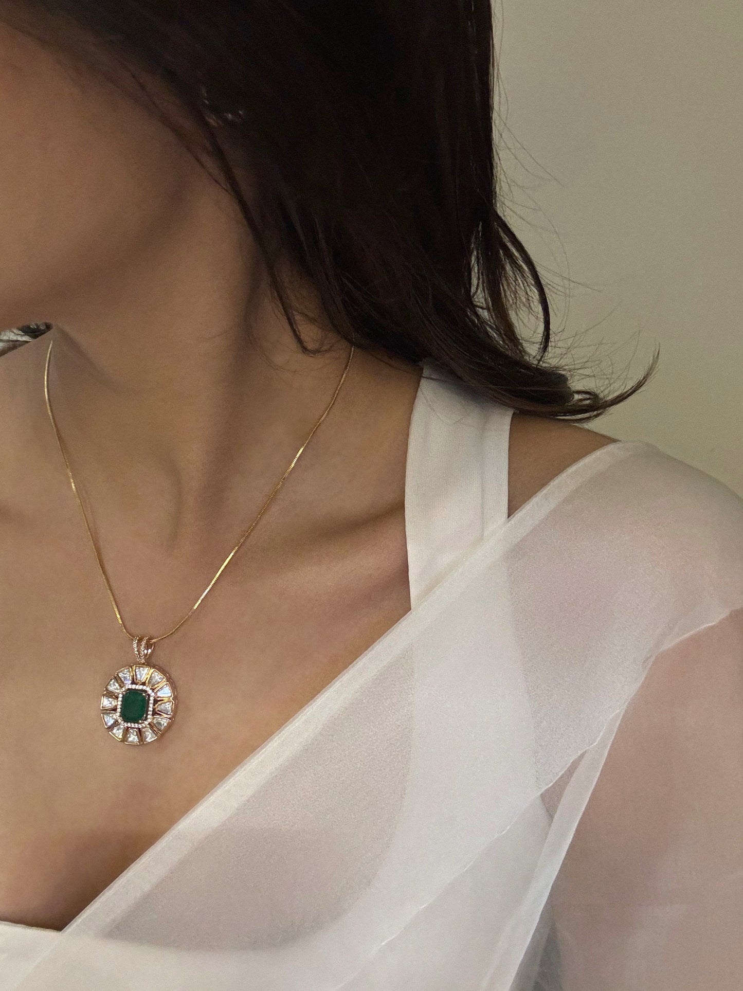 Miraya Pendant Set