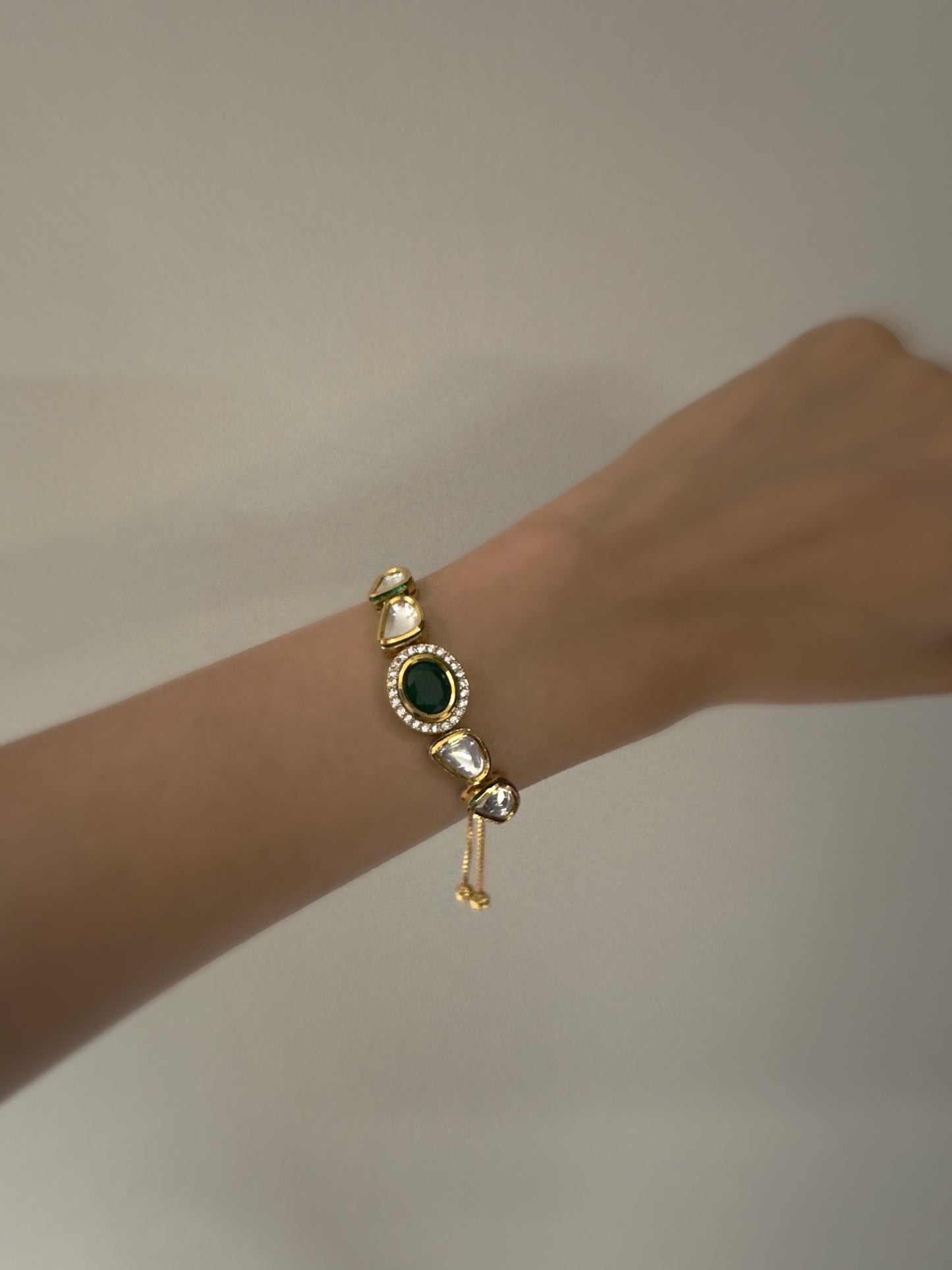 Nitara Emerald Kundan Bracelet