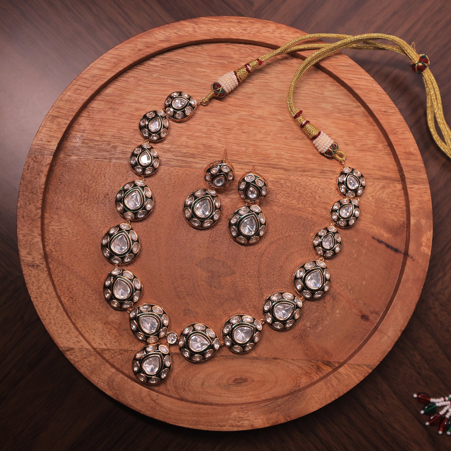 Raina Polki Emerald Necklace Set