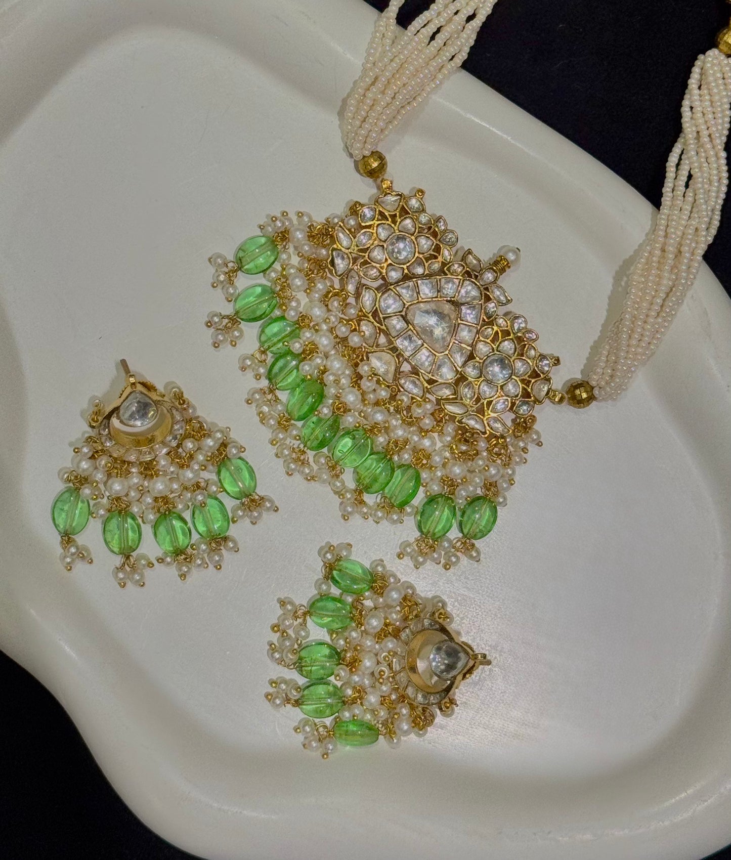 Tahira Emerald Choker Set