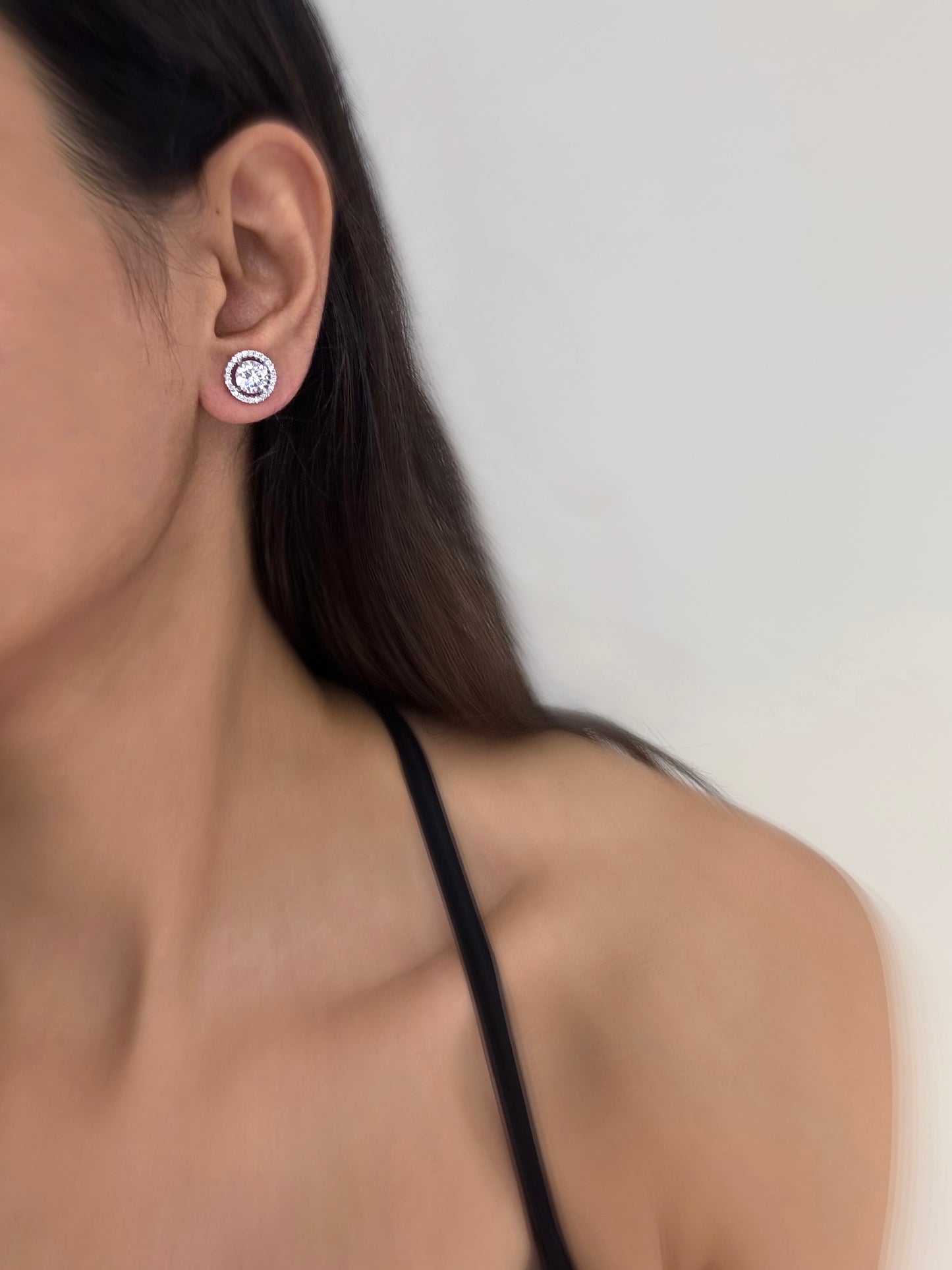 Aveera Diamond Studs