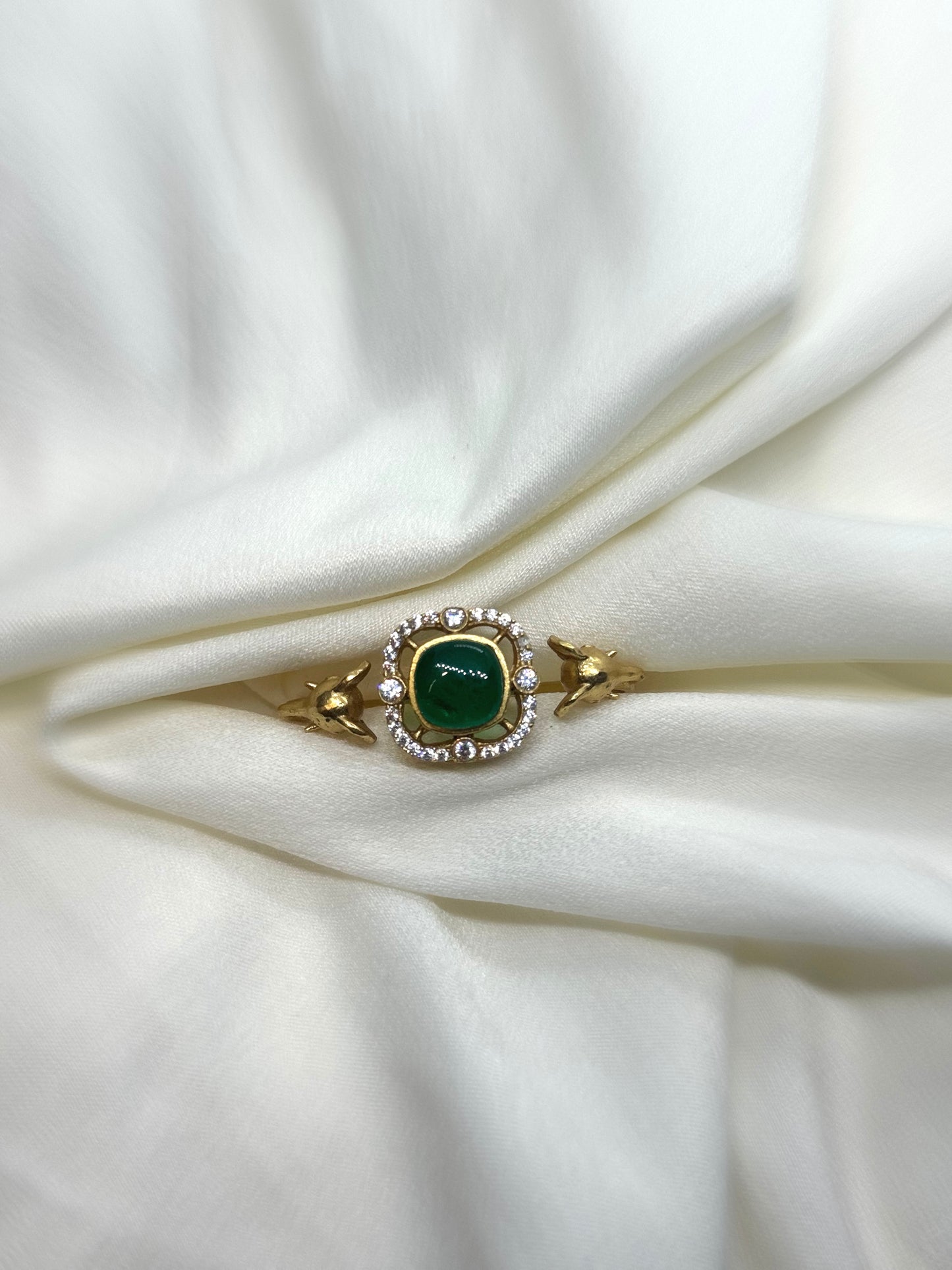 Kaari Emerald Adjustable Ring