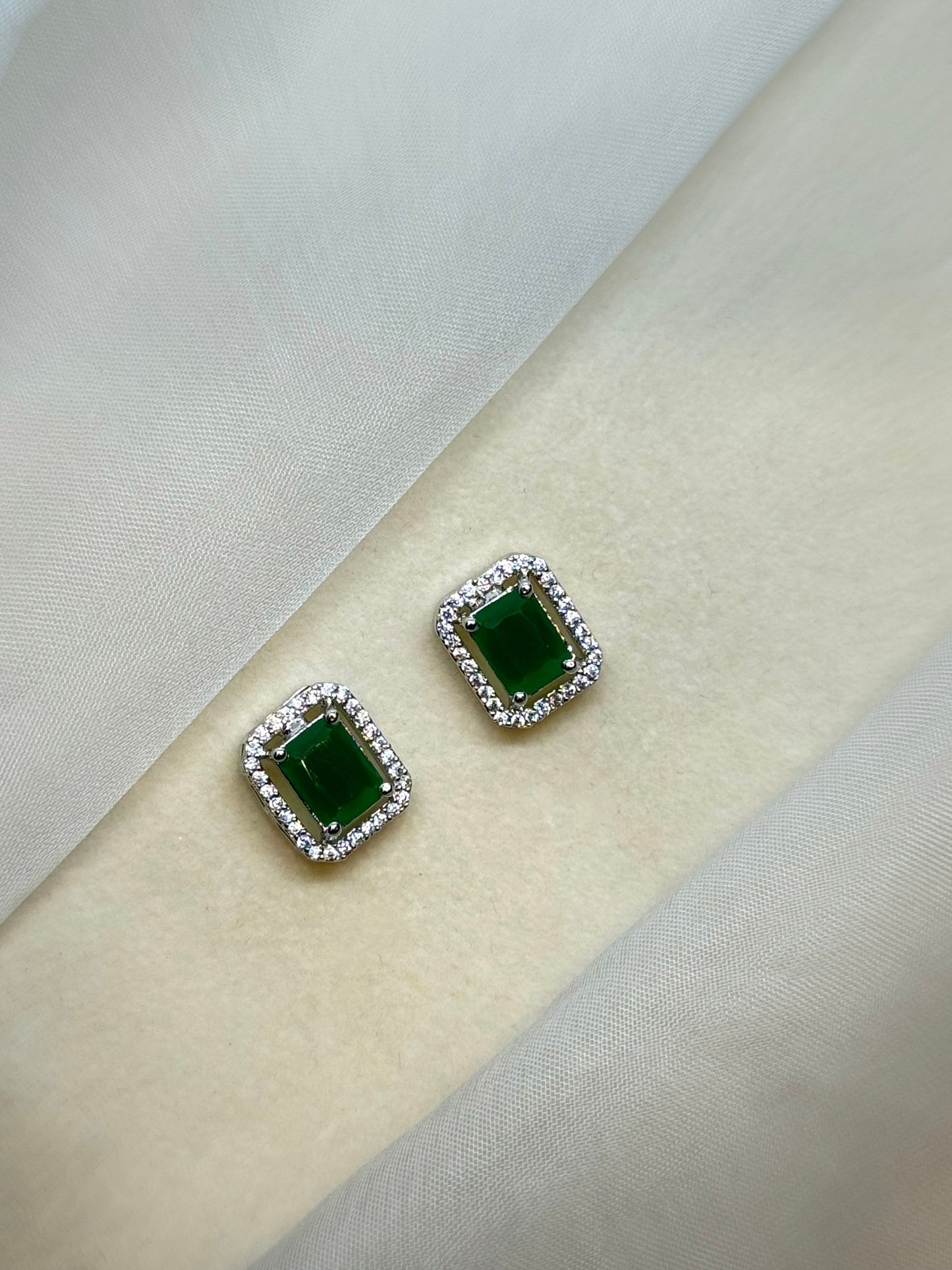 Kanak Emerald Diamond Studs