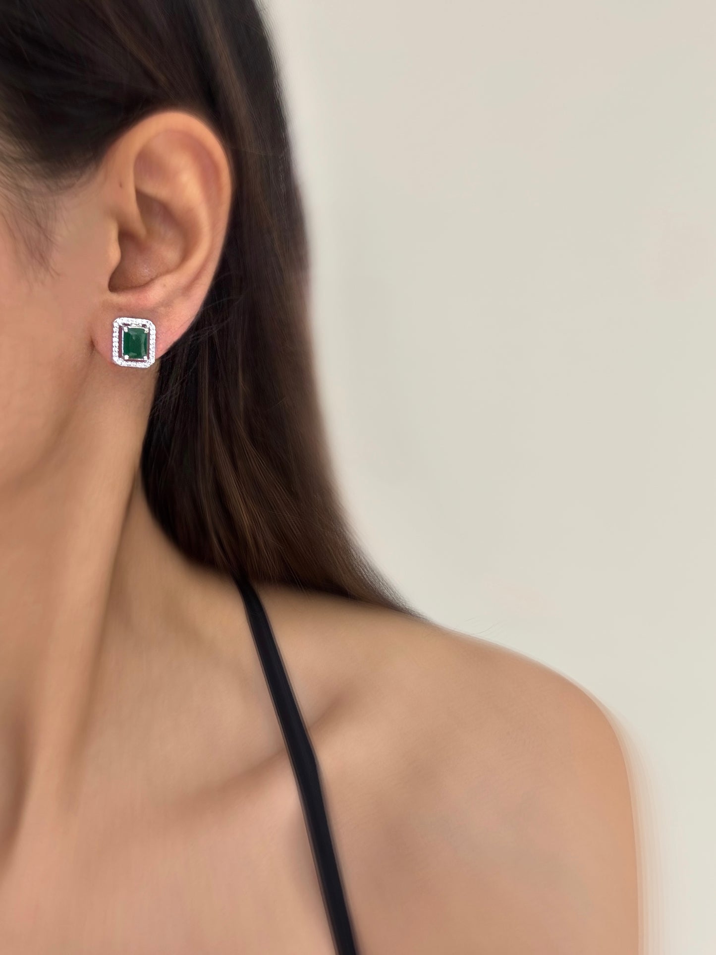 Kanak Emerald Diamond Studs